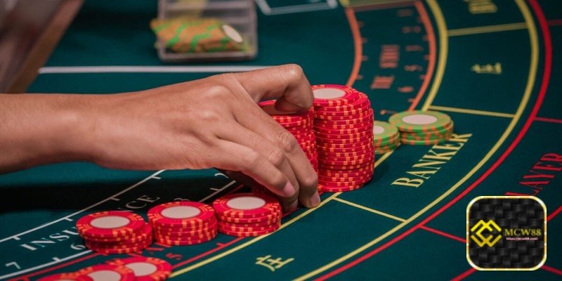 Use the Martingale Betting System When Playing Online Baccarat At MCW88